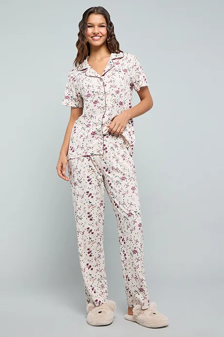 أر أند بي Printed Lapel Collar Pyjama Set
