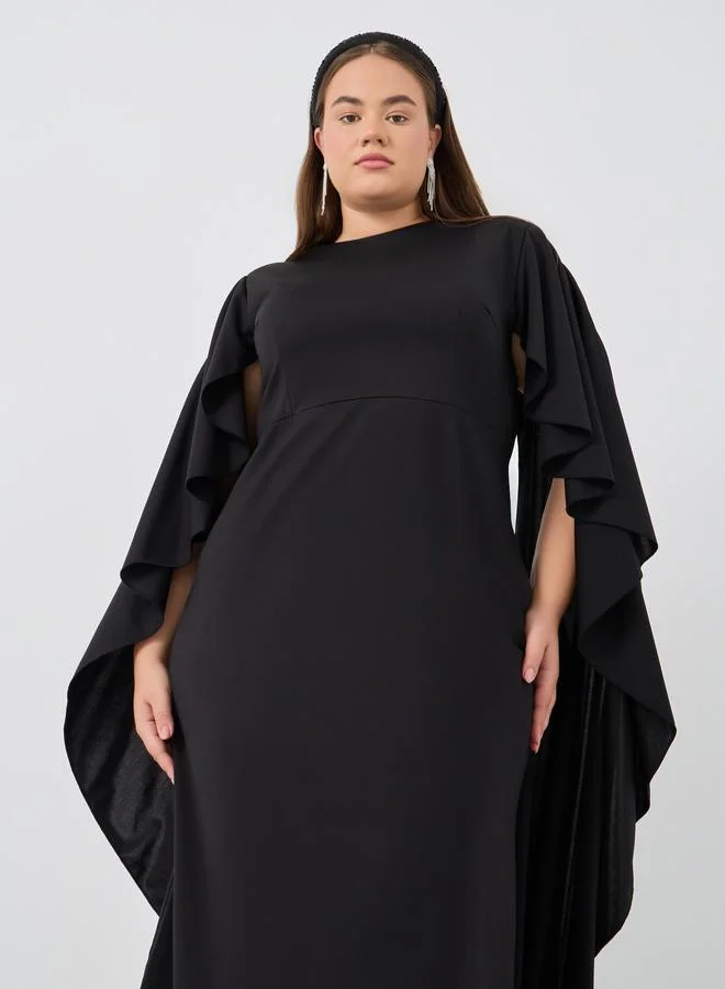 Styli Plus Size Solid Cape Sleeves Maxi Dress