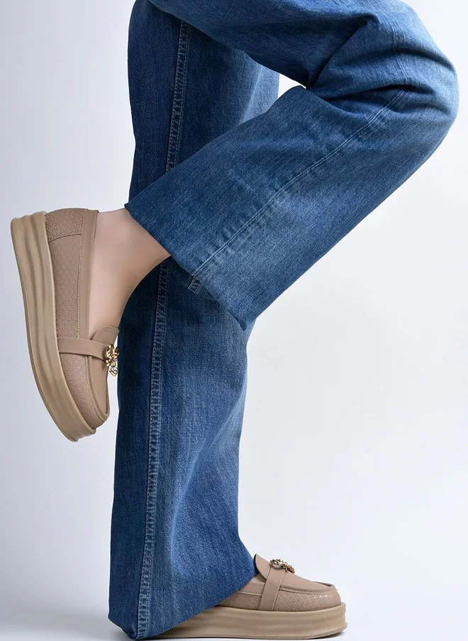 Shoetopia Shoetopia Women Textured Loafers with Bow Ornamentation