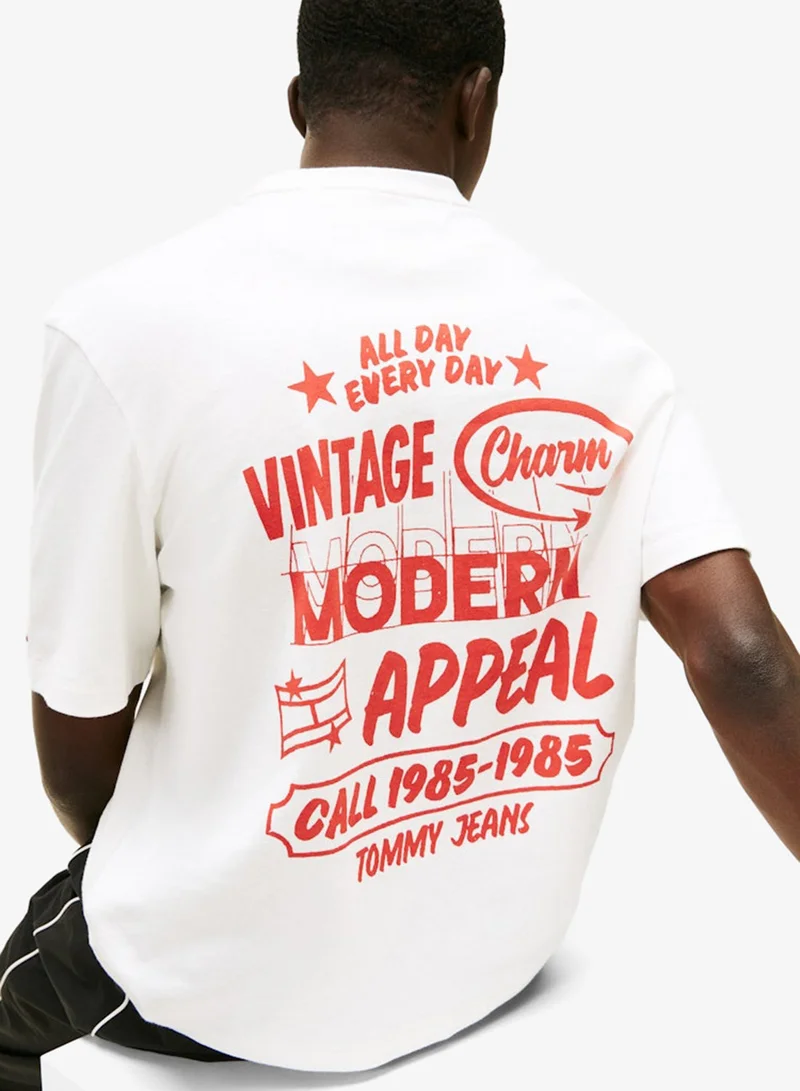 TOMMY JEANS 90S Graffiti Crew Neck T-Shirt
