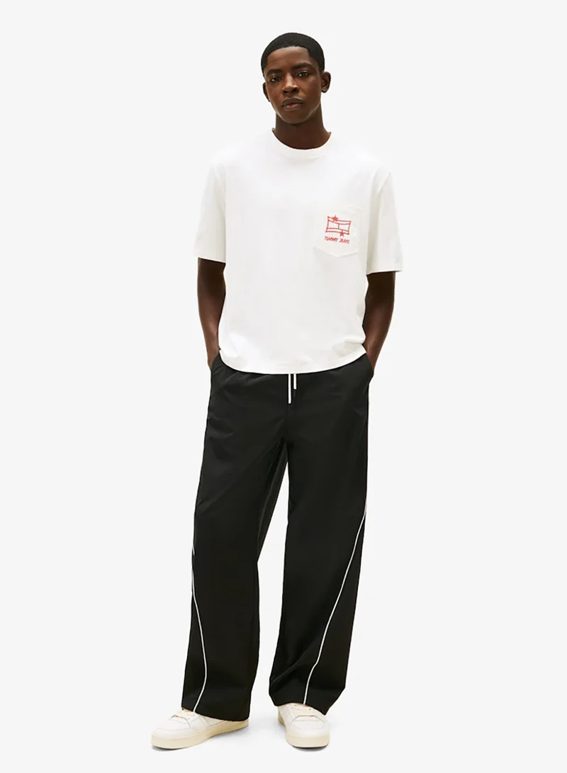 TOMMY JEANS 90S Graffiti Crew Neck T-Shirt