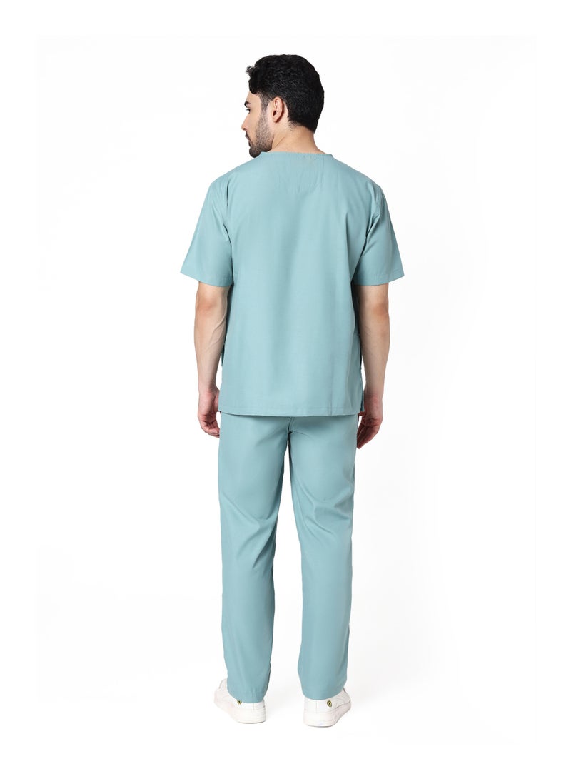 KNYA بدلة طبية رجالية من KNYA Active بخمسة جيوب | طقم من قميص وبنطال | أكمام نصفية | ياقة على شكل حرف V | قماش يسمح بالتهوية | مريح | متين | زي موحد للأطباء والممرضين وأطباء الأسنان (لون أوكالبتوس، مقاس 2XL) - Image 2