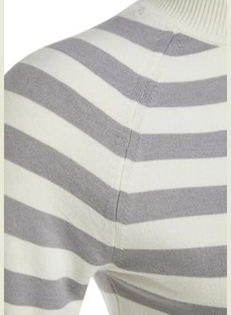 trendyol Ecru Premium/Special Yarn Soft Textured Striped Basic Knitwear Blouse TWOAW24BZ00003