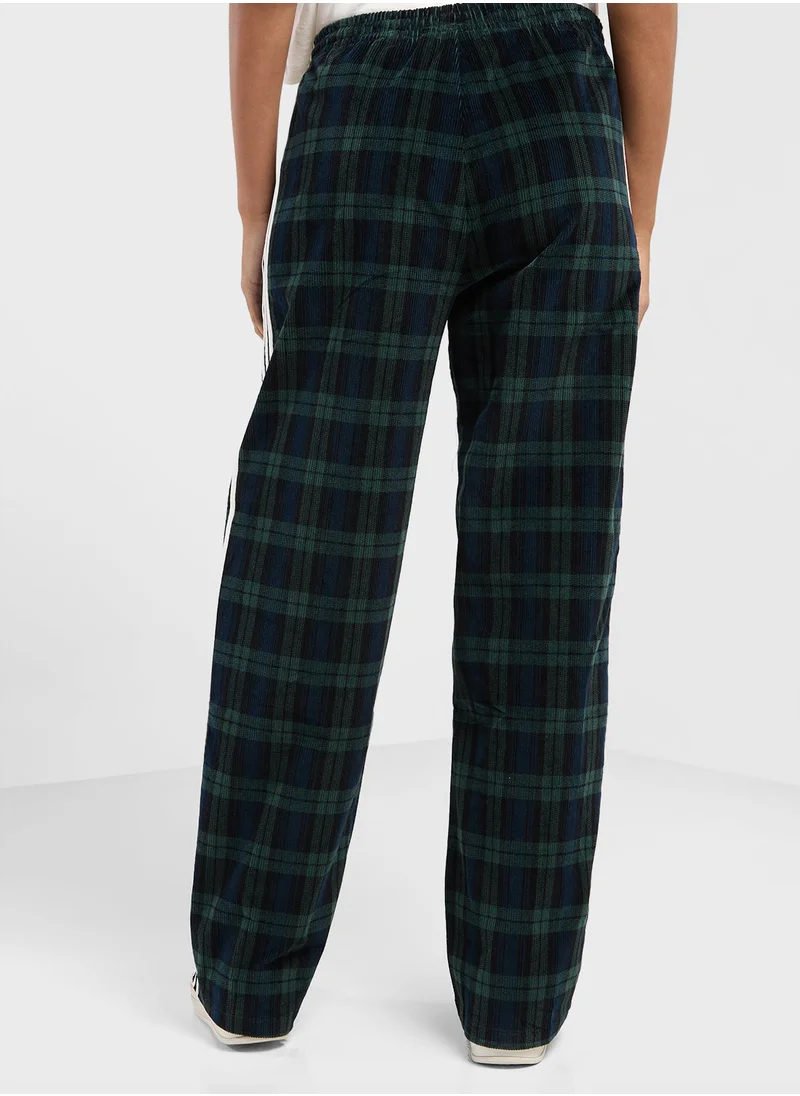 اديداس اوريجينالز Corduroy Tartan Pants