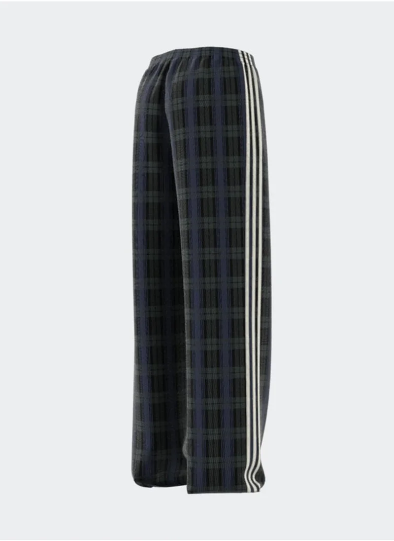 اديداس اوريجينالز Corduroy Tartan Pants