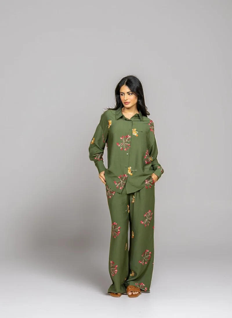 بوند طقم فلورا أخضر زيتوني بنقشة زهور مطرزة