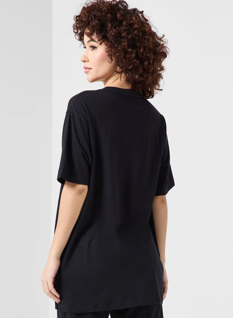 DKNY Crew Neck Logo T-Shirt