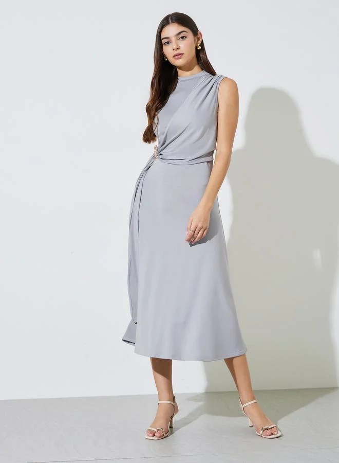 ستايلي Grey Solid Buckle Embellished Waist A-Line Midi Dress