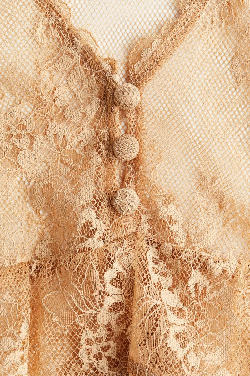 اتش اند ام بلوزة بحمالات كتف دانتيل