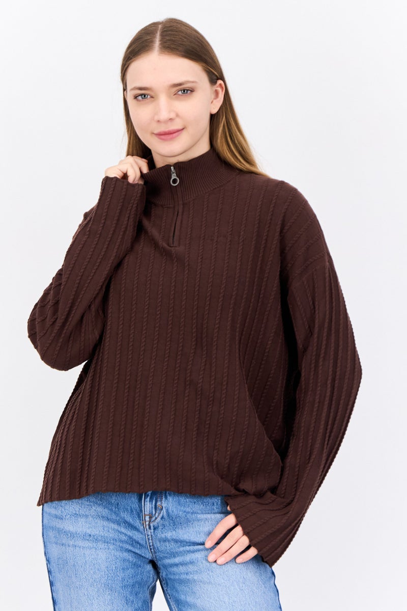 Lyle & Scott سويت شيرت محبوك برقبة مزيفة للنساء، بني - Image 1