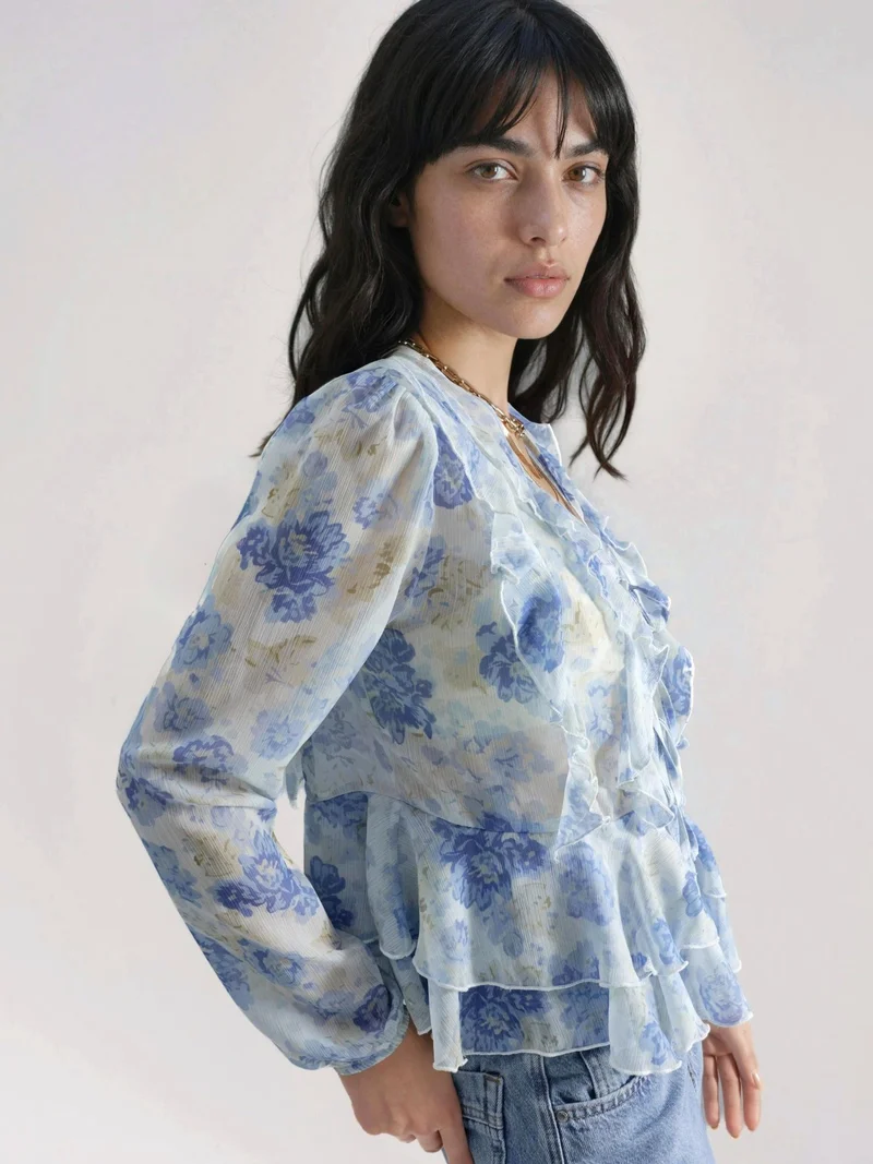 هيكاب Frilly V-Neck Patterned Blouse