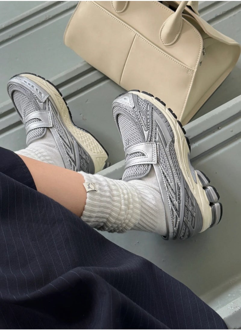 New Balance - 1906L Vintage Casual Loafers/Slip-on Athlesiure Shoes Silvery/Gray For Women/Men/Students - Image 1