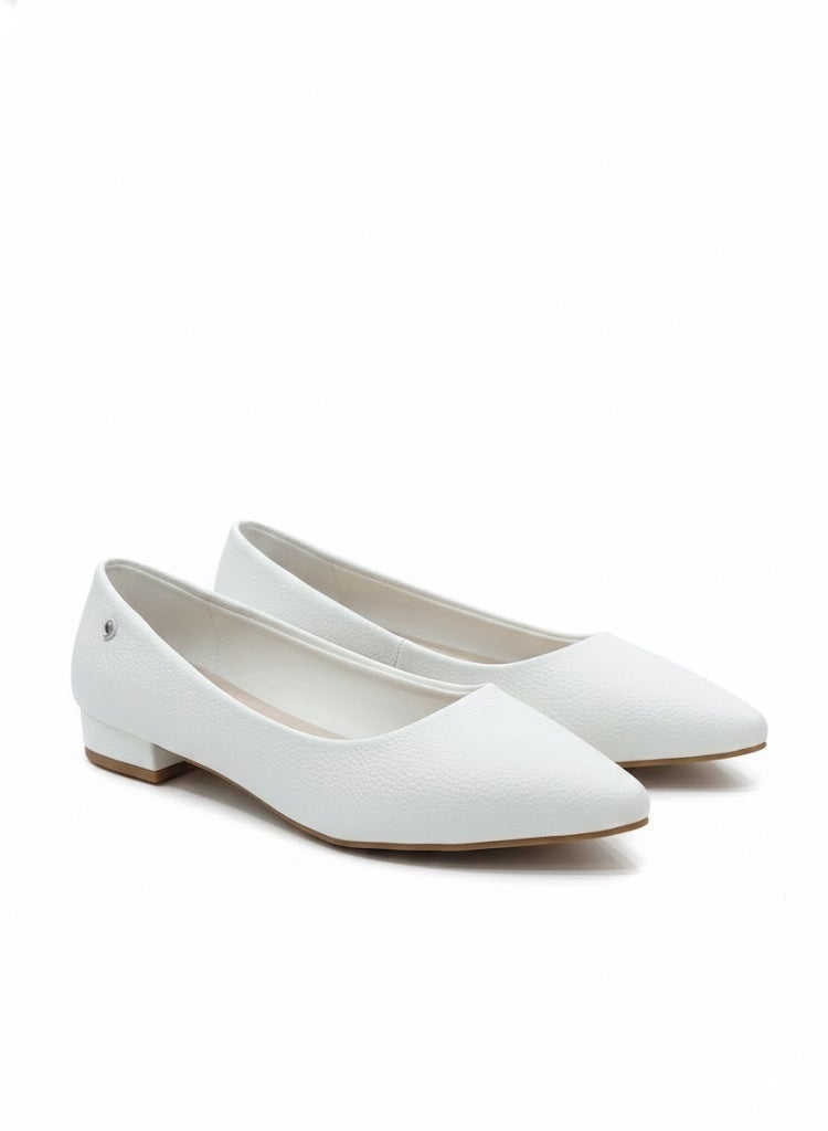 Comfortable women's flat shoes – stylish design for everyday wear - Image 2