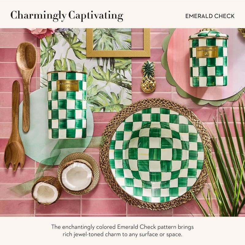 mackenzie childs مجموعة تقديم السلطة من ماكنزي تشايلدز من المينا - وعاء مينا وملاعق خشبية لتقديم السلطة - مجموعة مطبخ زخرفية باللونين الأخضر والأبيض بنمط الماس الزمردي - Image 3