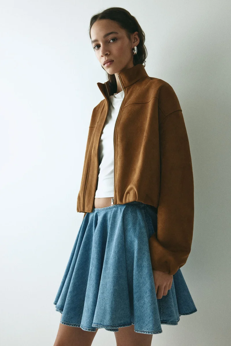 اتش اند ام تنورة دنيم بحافة واسعة