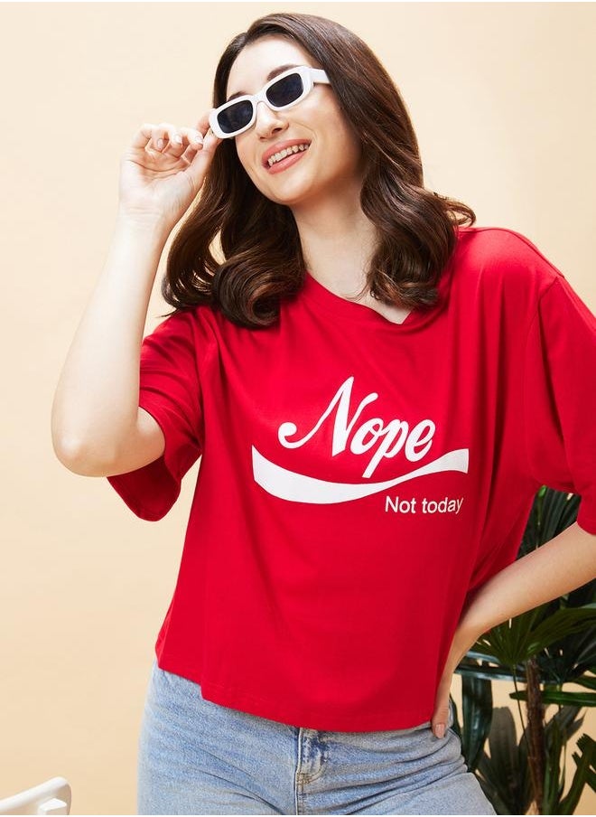 Slogan Print Round Neck Boxy Fit Crop T-Shirt - pzsku/Z0F65B989A5AAFF9BF7A6Z/45/_/1740487919/d2a78565-8755-4327-9780-213e06ef6f88