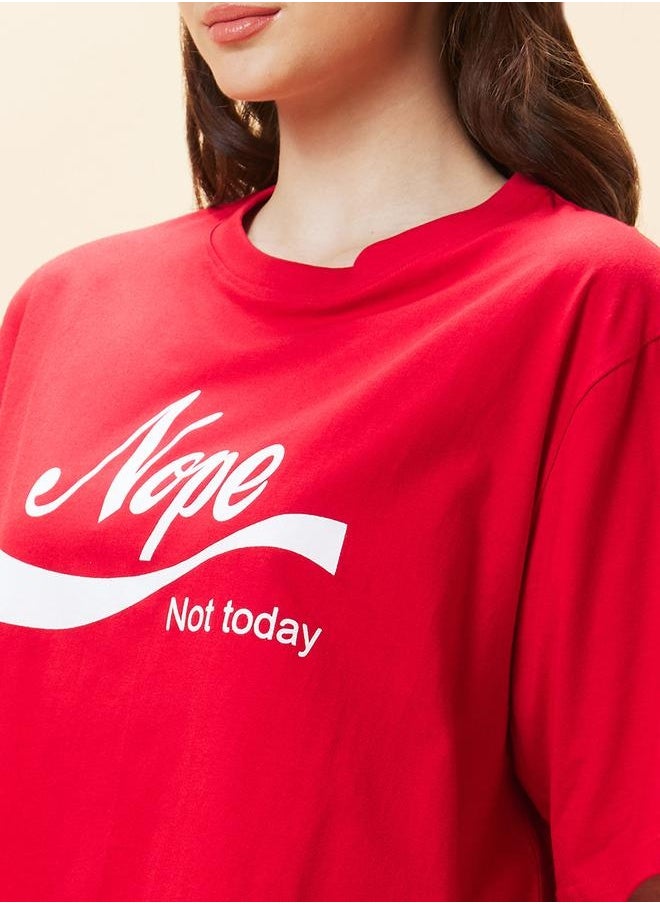 Slogan Print Round Neck Boxy Fit Crop T-Shirt - pzsku/Z0F65B989A5AAFF9BF7A6Z/45/_/1740487921/1cfa8c3e-7bc4-4597-8a69-7bd7604e576d