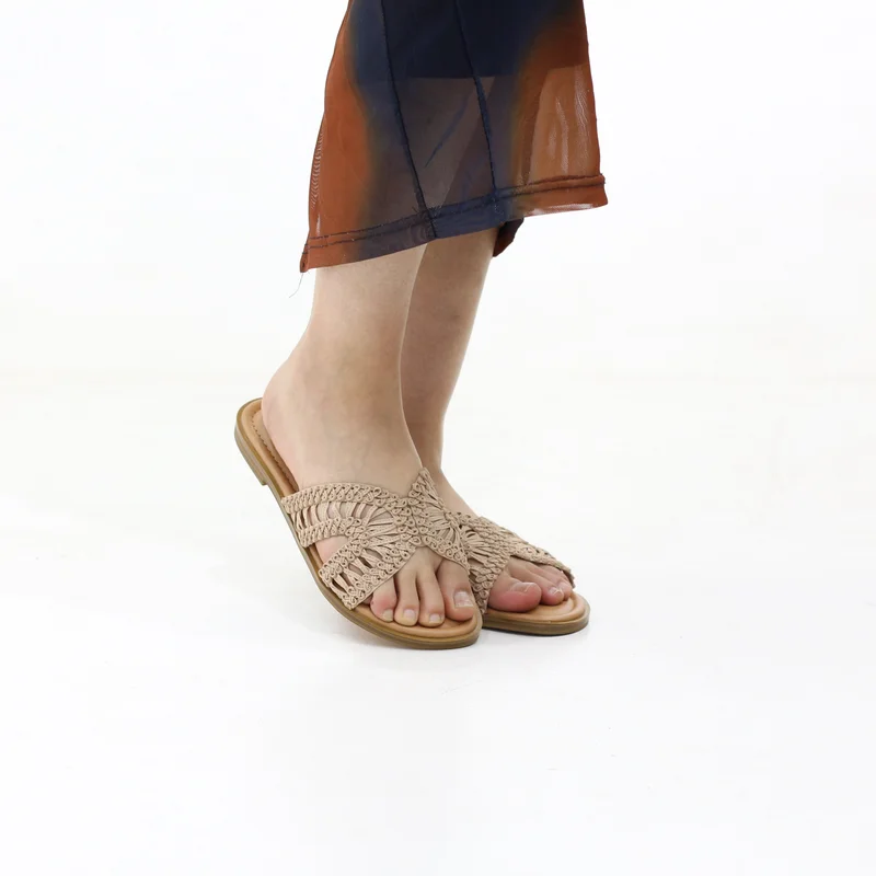 WEAVE WOVEN CROSS-STRAP FLAT SANDALS