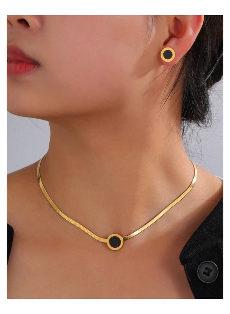 3-Piece Jewelry Set: Round Black Pendant Necklace and Earrings with Roman Numeral Engraving - Elegant & Timeless Design - Image 1