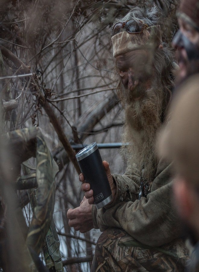 يتي كوب ييتي رامبلر سعة 20 أونصة مصنوع من الفولاذ المقاوم للصدأ ومعزول بتفريغ الهواء مع غطاء، أسود - Image 5