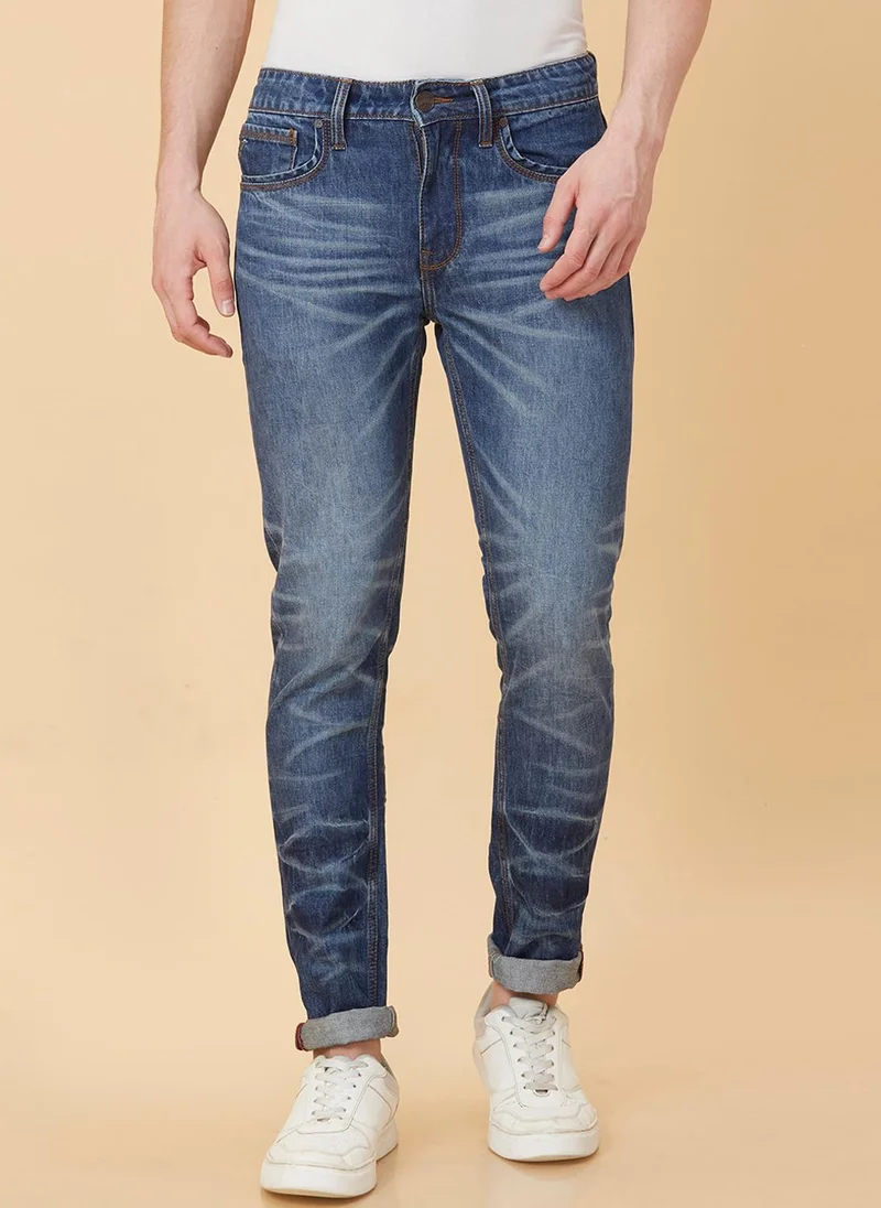 Men Slim Fit Clean Look Whiskers & Chevrons Heavy Fade Stretchable Jeans