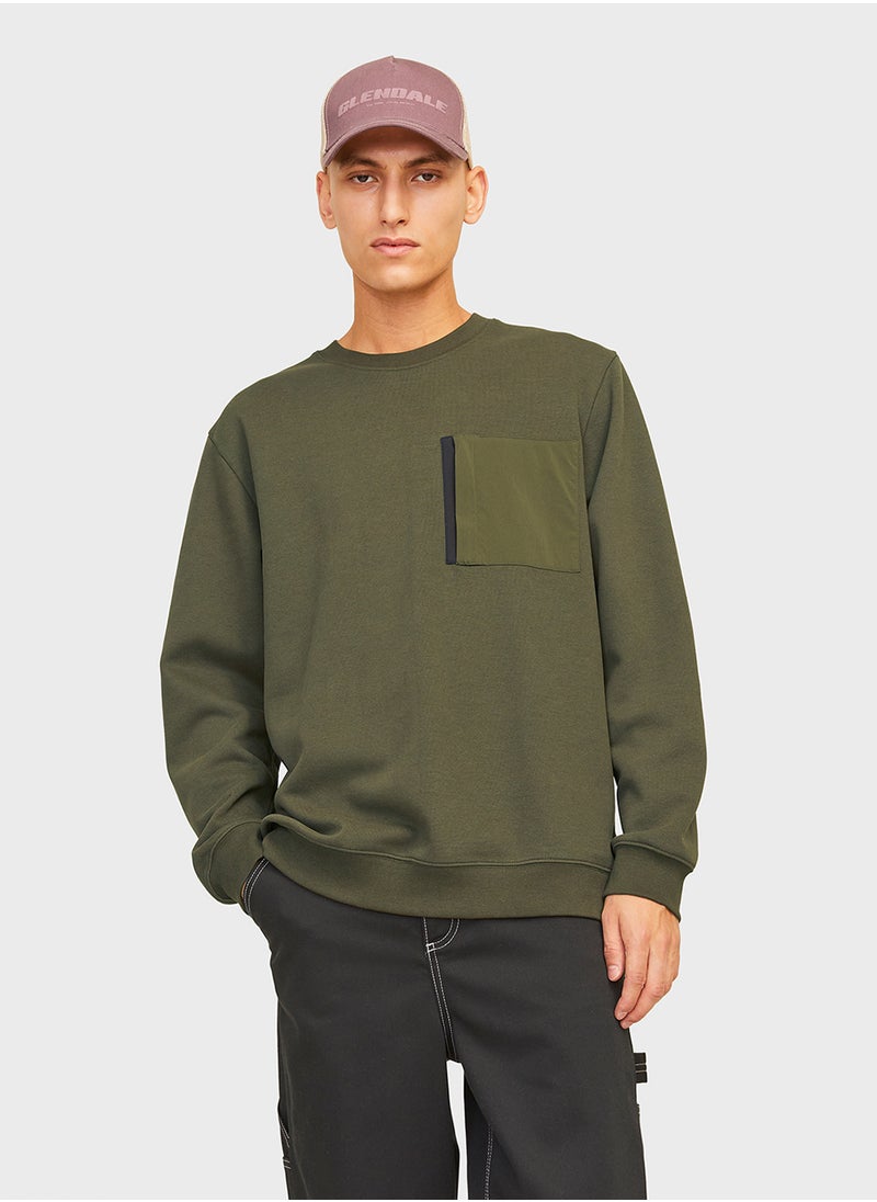 JACK & JONES سويت شيرتات جيب أمامي الأساسية  - Image 1