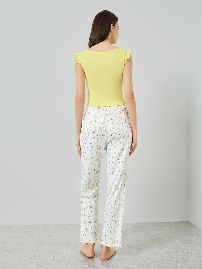 Styli Yellow Lace Detail Cami and Floral Pyjama Set - Image 5