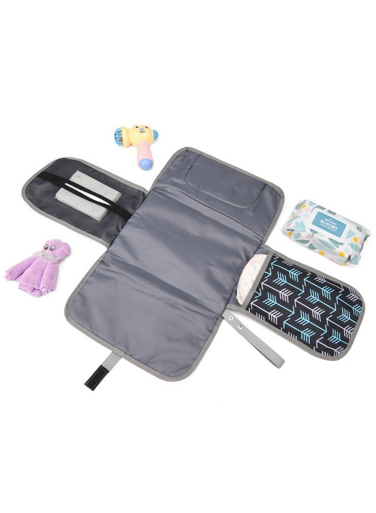 يونيكبيبي حقيبة حفاضات قابلة للطي مع وسادة تغيير مقاومة للماء، منظم محمول لعربة الأطفال مع وسادة تخزين ووسادة رأس، وسادة حفاضات مريحة وسهلة التنظيف للسفر، متعددة الاستخدام للأطفال والرضع - Image 5