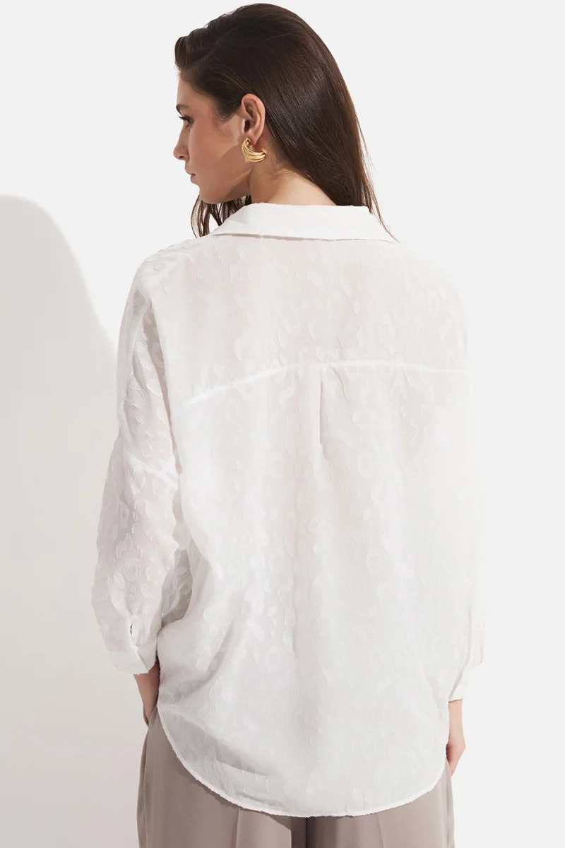 جون Women's Exclusive Oversize/loose Cut Self-Patterned Shirt