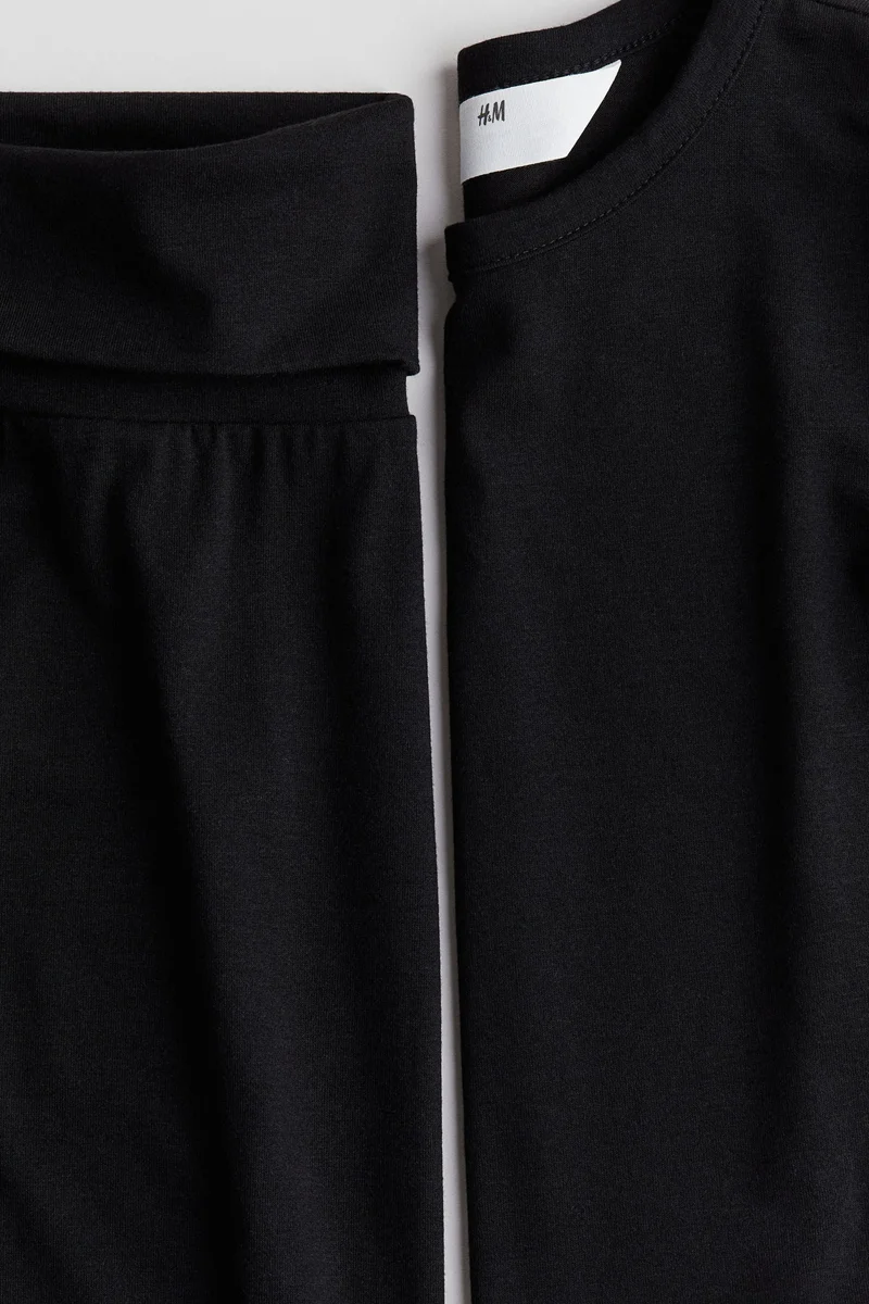 H&M 2-piece T-shirt and skirt set