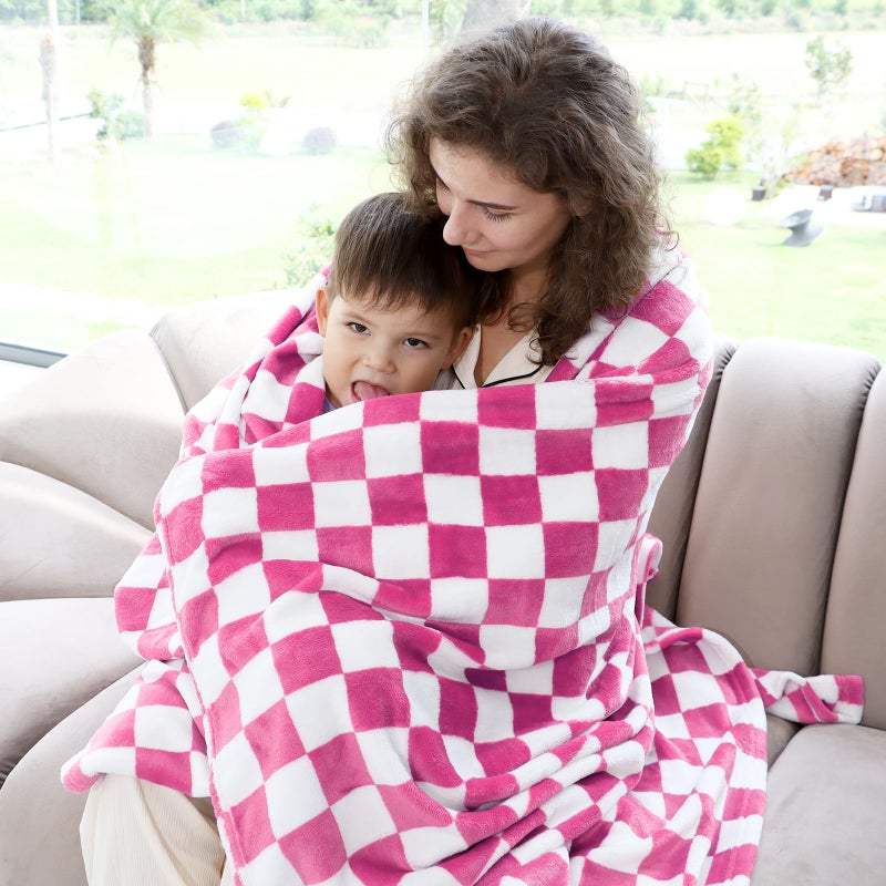 LOKOZ Pink Checkered Blanket Soft Fuzzy Throw Fleece Blanket Checkerboard Cute Decor Stuff for Bed Couch - Image 3