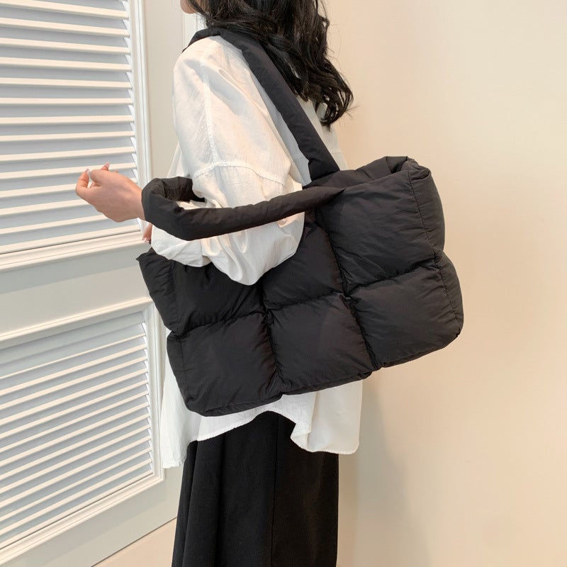 New Down-Filled Cotton Jacket Women'S Bag, Simple Cotton-Filled Space Bag Tote Bag, Soft Checkered Underarm Shoulder Bag - Image 3