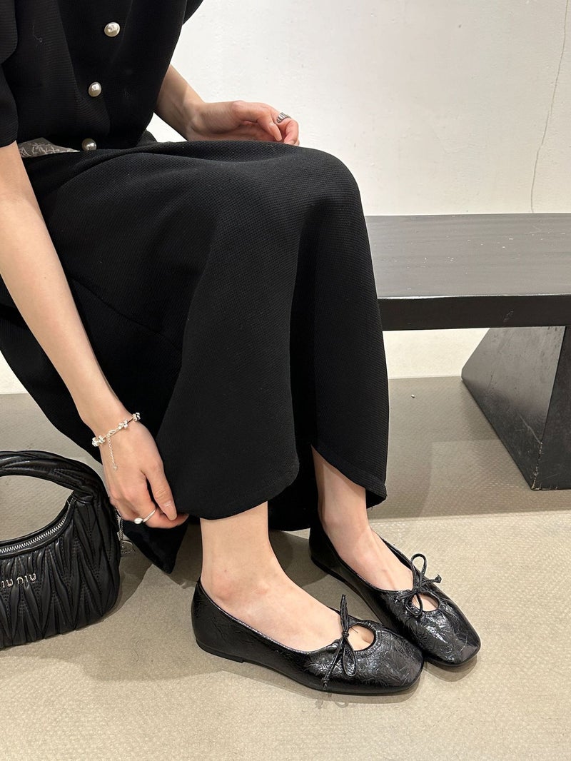 Simple Gentle Square Head Bow Shallow Mouth Shoes Women'S 2025 Spring New Flat Ballet Grandma Shoes - Image 1