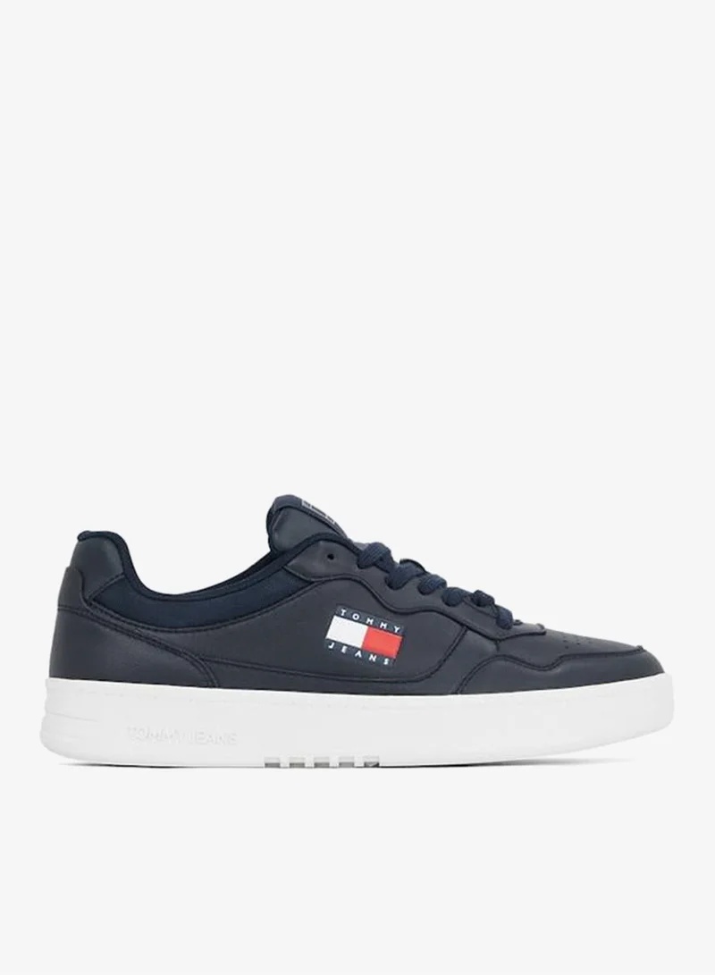 ESSENTIAL LEATHER LOW TRAINERS
