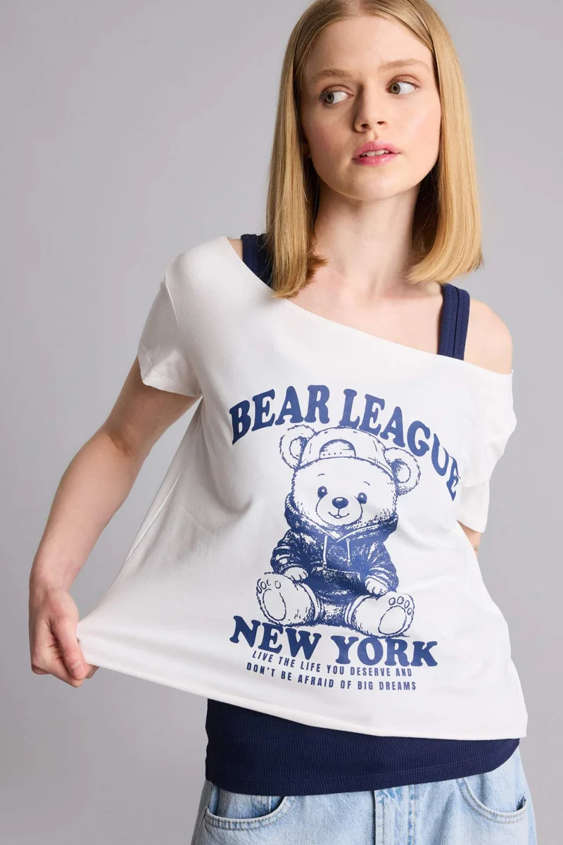 ديفاكتو Boxy Fit Boat Collar Printed Short Sleeve T-Shirt