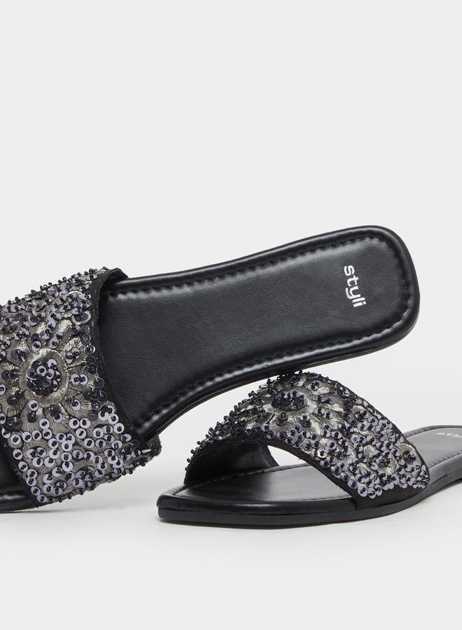 ستايلي صنادل مسطحة مزينة بالترتر - Image 4