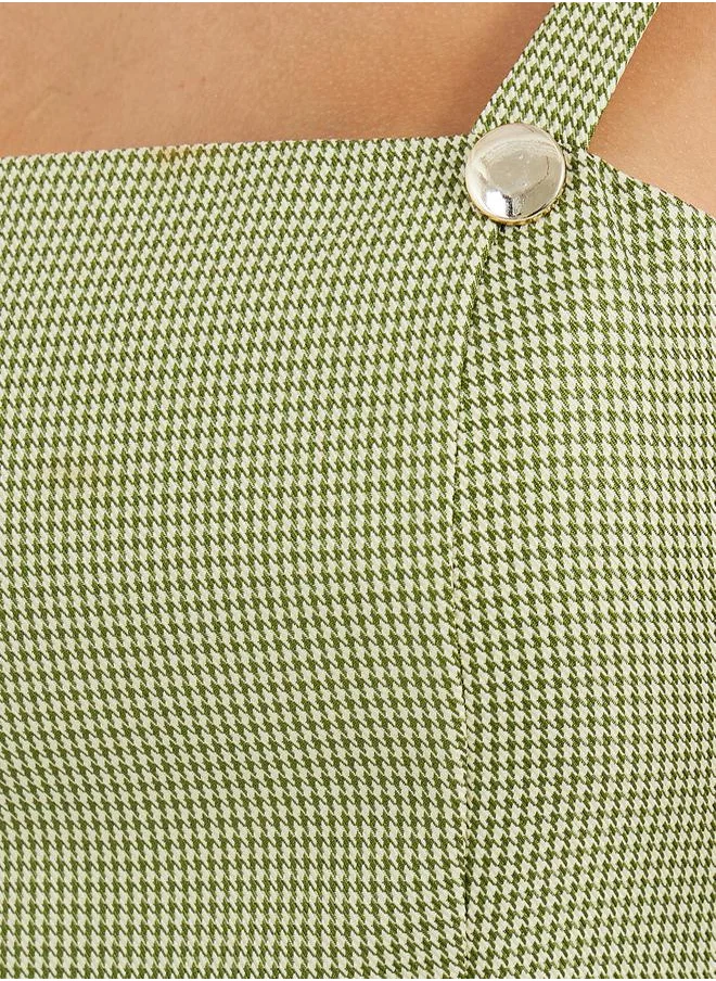 Styli Houndstooth Pattern Button Detail Crop Top