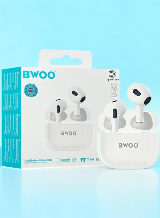 بوو سماعة بلوتوث برو أصلية من BWOO الاصدار الثالث بلس, سماعة لاسلكية بلوتوث تدعم الشحن اللاسلكي تتميز بصفاء الصوت وعزل الضوضاء تعمل على جميع الجوالات مثل آيفون, جالكسي, هواوي - Image 1