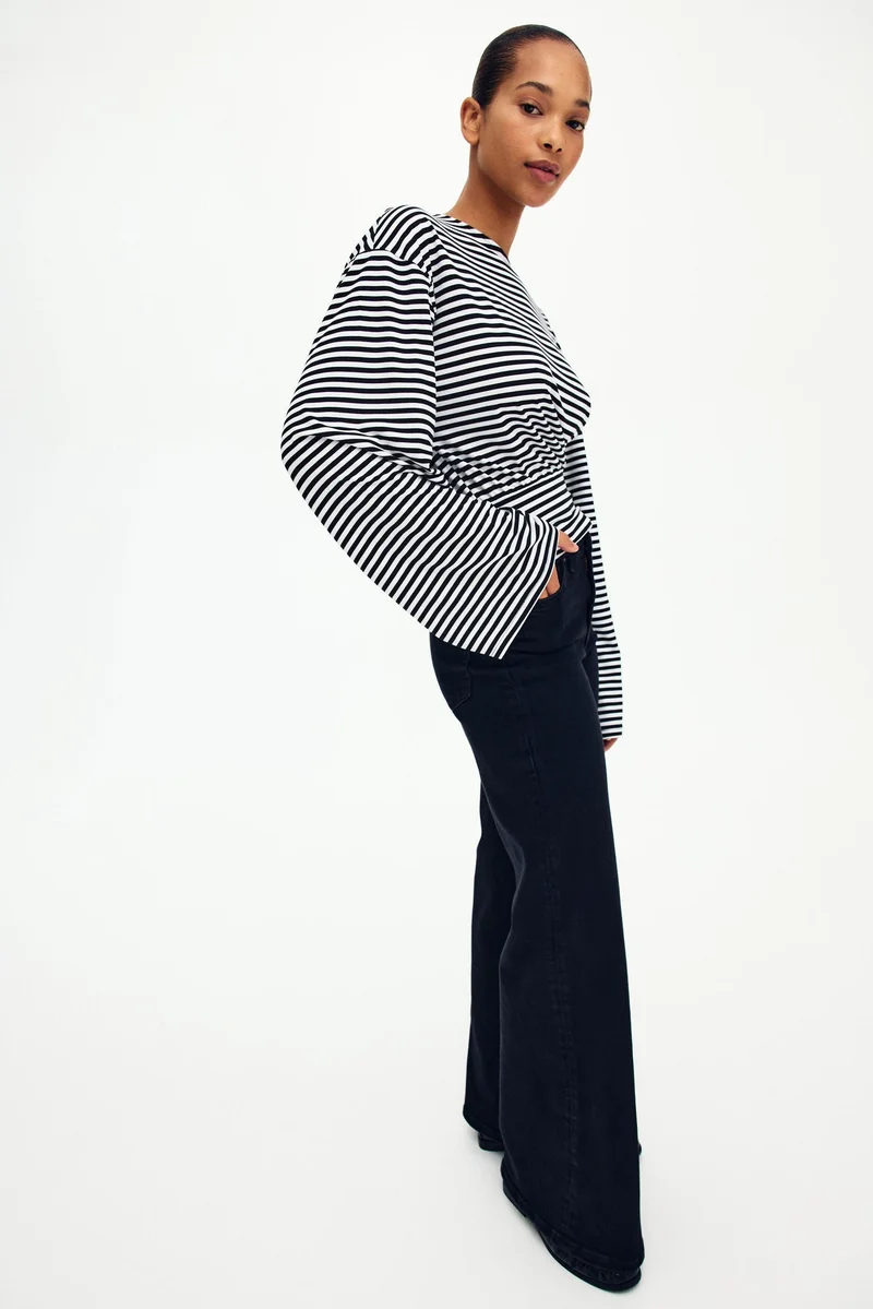 اتش اند ام بلوزة جيرسي بتصميم مجمّع