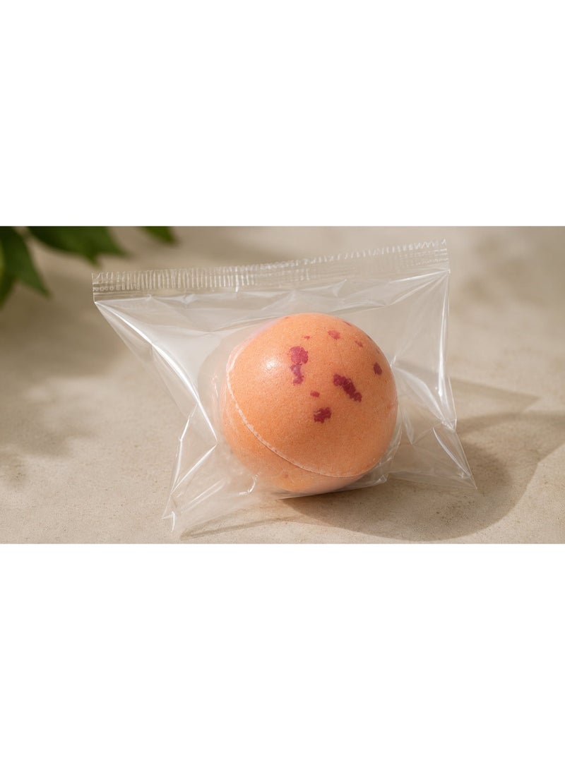These colorful bath bombs for kids create a rich, soft lather that's gentle on the skin. Each bomb contains a hidden surprise (a small toy) that makes bath time more fun for children. The product is safe for external use (one bomb). - Image 2