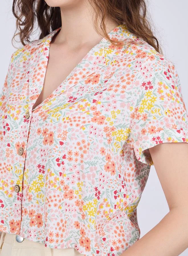 Outzidr  White Notch Collar Crop Shirt for Women | Best Price UAE
