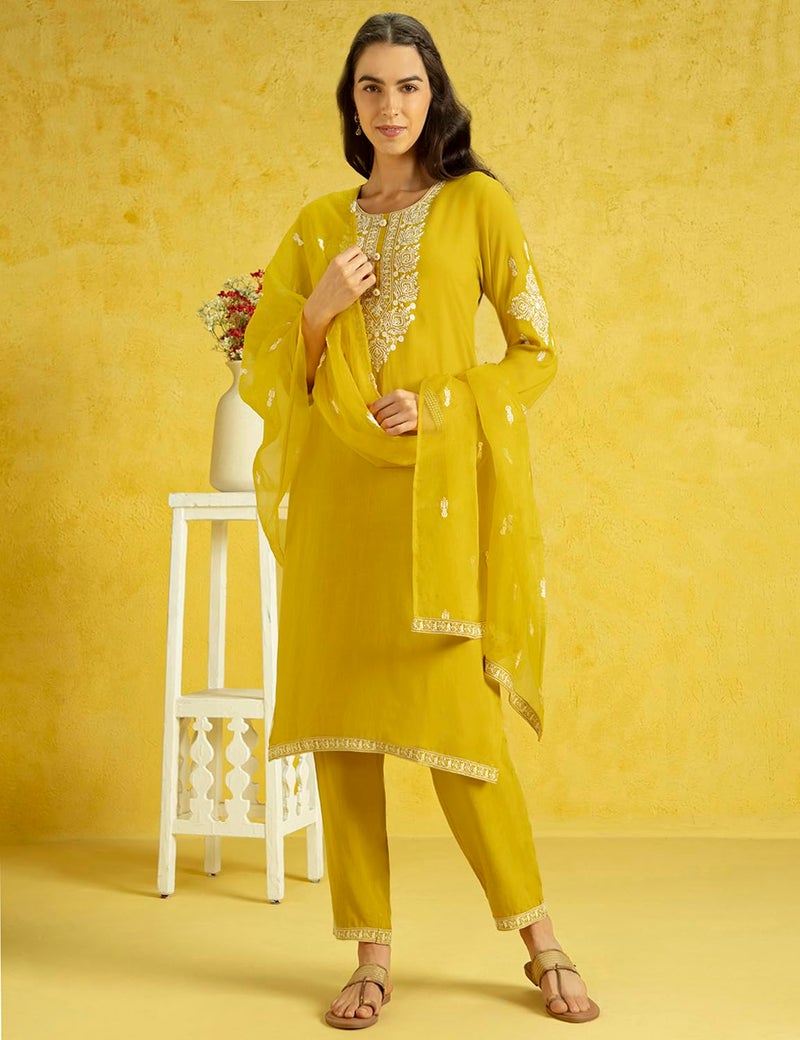Kaari Women's Chikankari Kurta Set with Dupatta - Straight Fit | Chikankari Embroidery with Zari Highlight | Organza Dupatta with Booti Work | Straight Pant with Side Pocket | Kurta Set for Women - Image 2