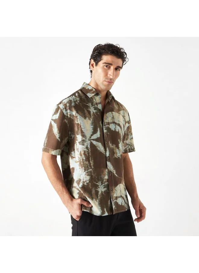 Iconic Iconic Regular Fit Printed Shirt with Collar and Short Sleeves