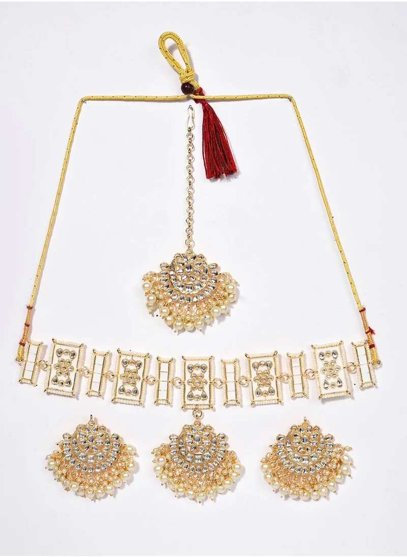 سوهي White Pearl-Studded & Beaded Bridal Jewellery Set
