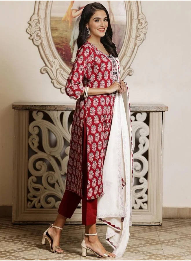 آي شين Festive Women Maroon Cotton Kurta Set with Embroidered pattern Tunic and Palazzo features a Round neckline and Three-Fourth Sleeve secured with Elastic closure and styled in Straight Fit ideal for Festive moments — crafted to elevate your special moments.