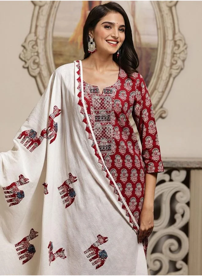 آي شين Festive Women Maroon Cotton Kurta Set with Embroidered pattern Tunic and Palazzo features a Round neckline and Three-Fourth Sleeve secured with Elastic closure and styled in Straight Fit ideal for Festive moments — crafted to elevate your special moments.