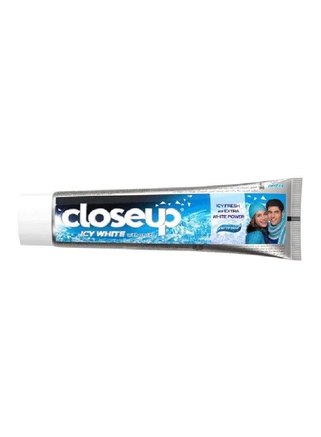 Closeup Icy White Winter Blast Toothpaste