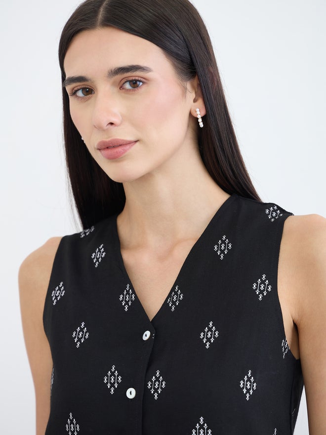 Styli Black Sleeveless Printed Waistcoat - Image 4