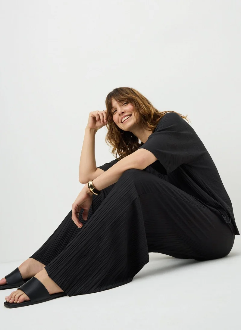 ماتلان Black Plisse Wide Leg Co Ord Trousers