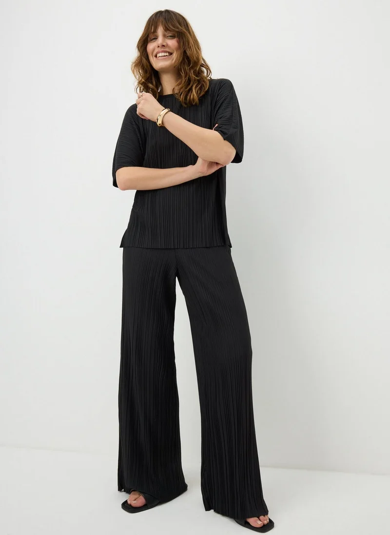 ماتلان Black Plisse Wide Leg Co Ord Trousers